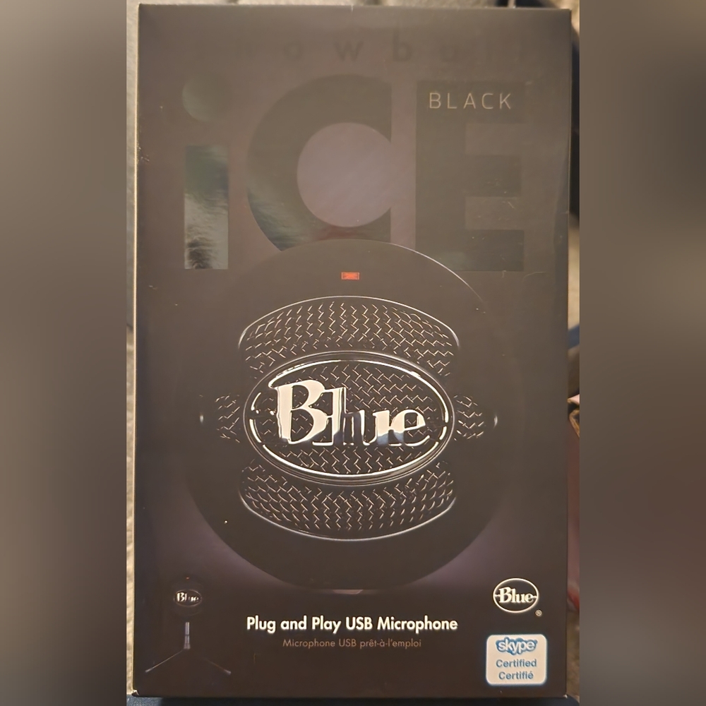 Snowball ice blue USB microphone